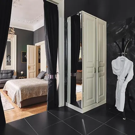 Hotel Bohemian 3*