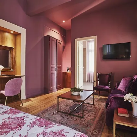 Hotel Bohemian 3*