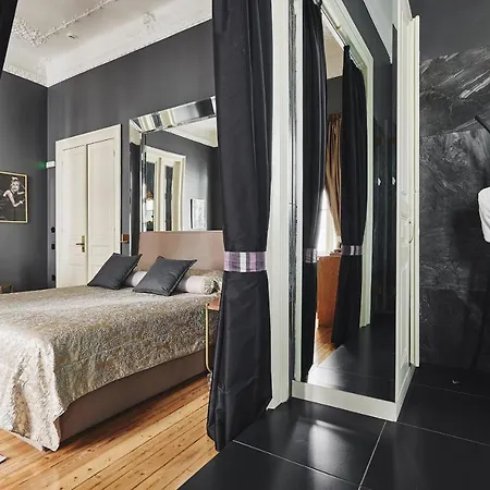Bohemian 3*